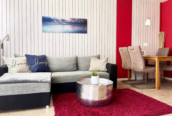 Strandliebe in Scharbeutz, 150m zum Strand! Sonnenbalkon, ruhig gelegen, kostenfreier Parkplatz, Fahrstuhl