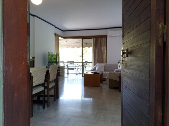 2BD apartment with large balcony near the sea!!