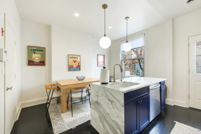 The Green MINS to NYC Access 3-Beds Furry Friends Allowed