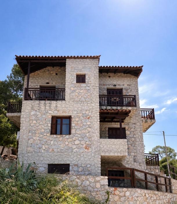 Petra Villa Agistri