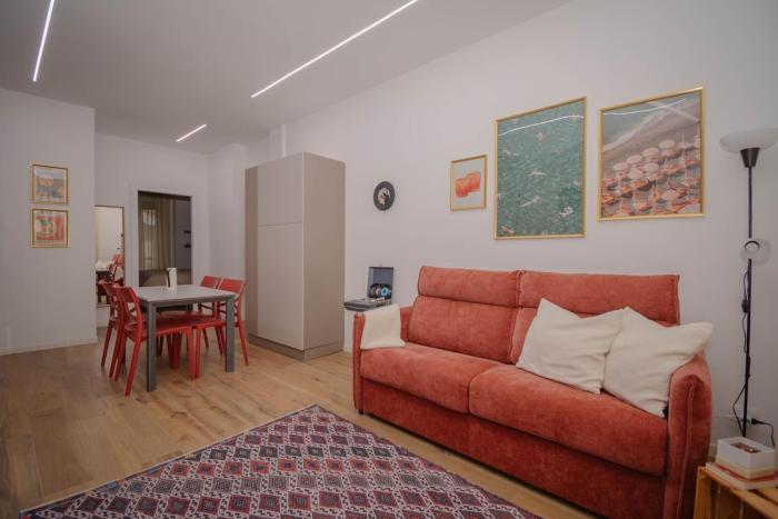 Casa Tatattoli, Metro