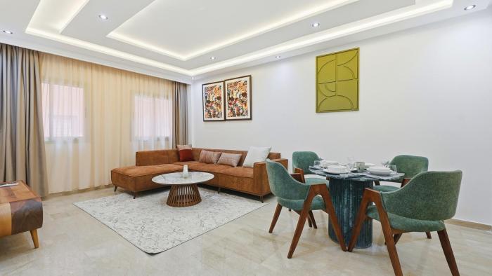 Kingsize bed apartment with pool & smart tv and wifi