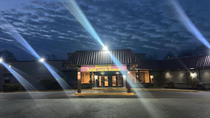 APM Inn & Suites