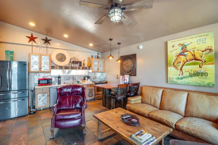 Private Courtyard & Swim Spa Access in Tucson