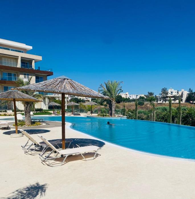 Casa Nola Elegant Modern Bungalow, Pool & Sea Location, Paphos