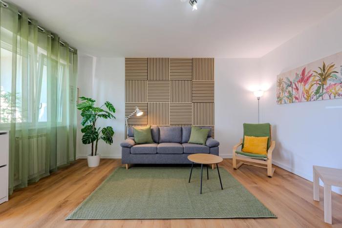 3 Rooms, 15 minuti da Malpensa, Parking, Self check in