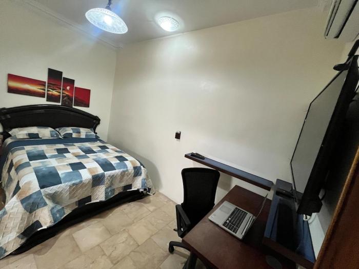 Full Independent Executive Room 2
