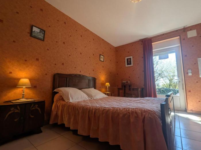 Gîte et camping à la ferme avec espace détente - Profitez de la campagne du Berry - FR-1-591-558