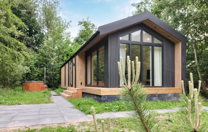 Stunning Home In Oud Gastel With Wifi