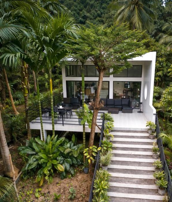 Camotes Island Villa - 9 minutes to Beach - WiFi