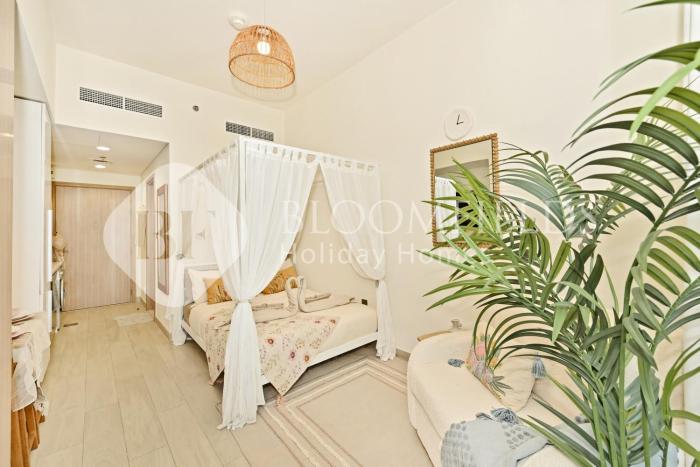 Bloomfields Heavenly Studio in Azizi Riviera 35