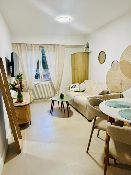 Nice studio with 1 bedroom, Gambetta, Russian Church