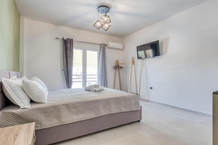 Spiro Solari Apartment