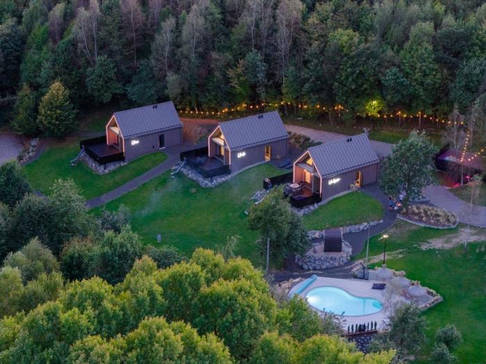 Osada Trawna Góra - luksusowe domki - basen, sauna, eco offroad