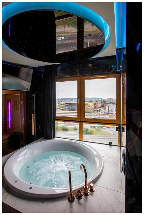 Jacuzzi Glass-House Rakowicka 20 Central Station