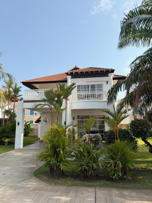 Villa Maris - Blue mango residence, Mae Phim