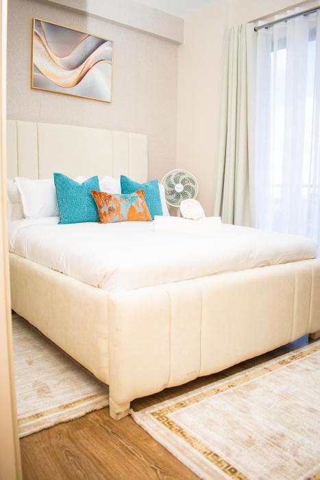 Modern 1 bedroom Apartment with Balcony, Pool, Gym, Sauna - Wilma Towers, Kilimani Nairobi