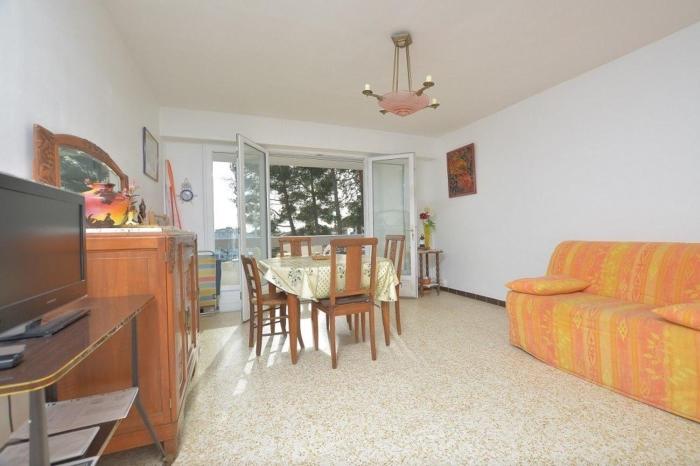 Le Plein Sud 2, Appartement - Face au marché - 100m plage, 5 personnes