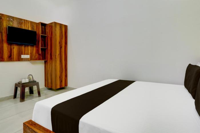 Hotel O Adinath Guest House