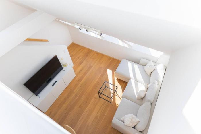 Maisonette apartment by Schonbrunn