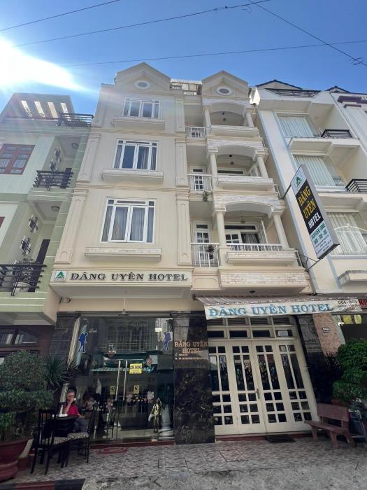 Khách Sạn Đăng Uyên - D65