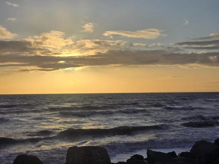 Barmouth wave - Sunnysands Holiday Park sea view caravan