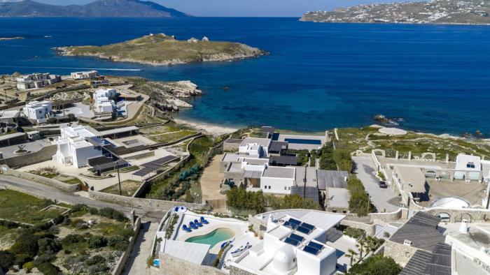 Villa Kiya - Beachfront Villa with Mykonos Town and Sunset Views