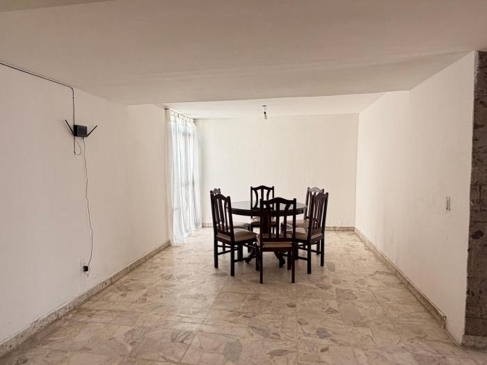 Casa a 5 min del perímetro ferial