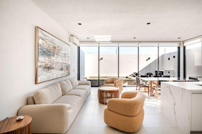 Residencia con Alberca Roof y Confort