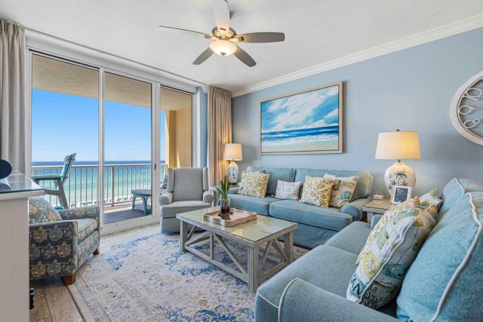 Enchanting oceanfront condo with pool balcony fitness area & washer&dryer