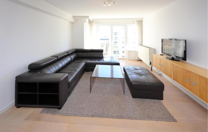 3 Bedroom Nice Apartment In Oostende