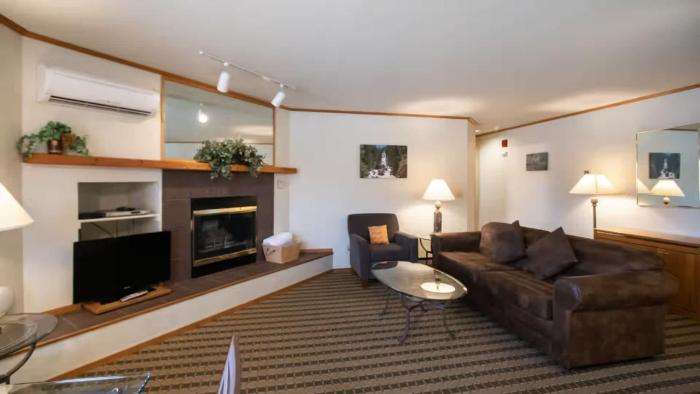 Sunburst Condominiums - 1 Bedroom