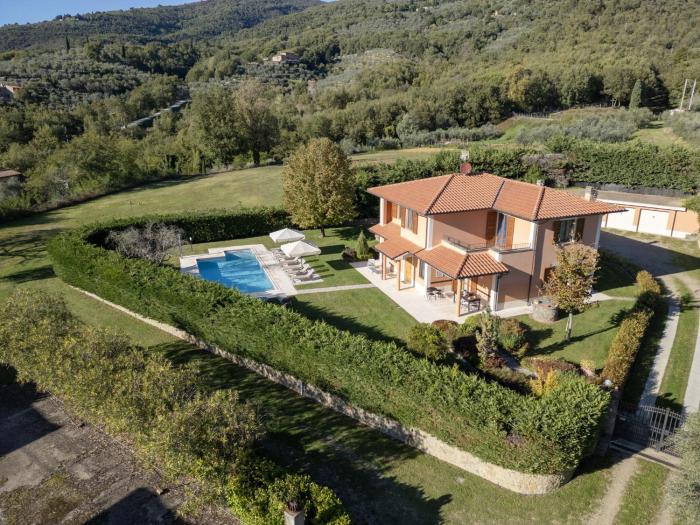 Villa in Tuscany with pool