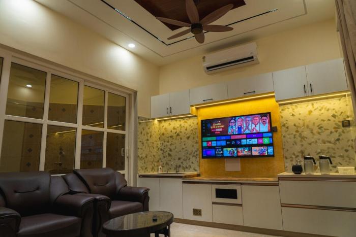 Benson Villa - With Indoor Pool