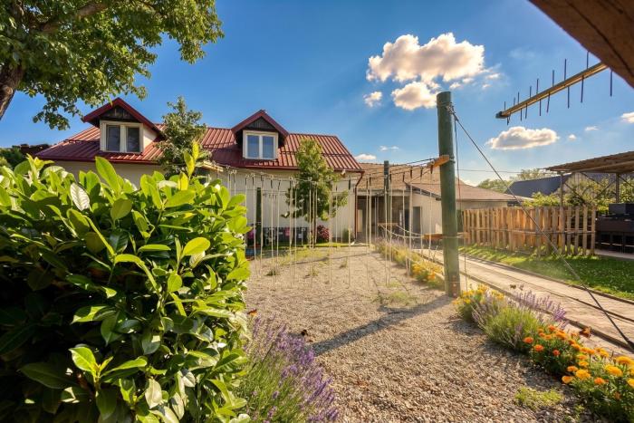 Hedonia Estate w Sauna and Jacuzzi Near Varaždin - Happy Rentals