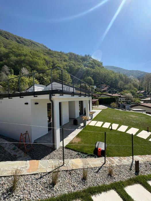 Retrait Lake Como Private Design Retreat with Lake View
