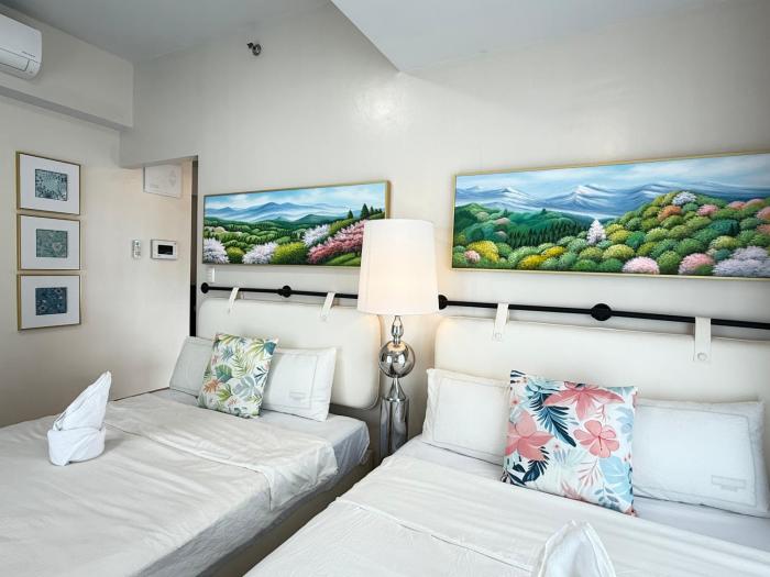 HomeMadeLuxury 1BR Seaview Poolview Near Okada Airport