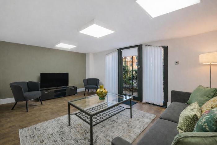 Ward St Residence - Parking - Lpool City Centre