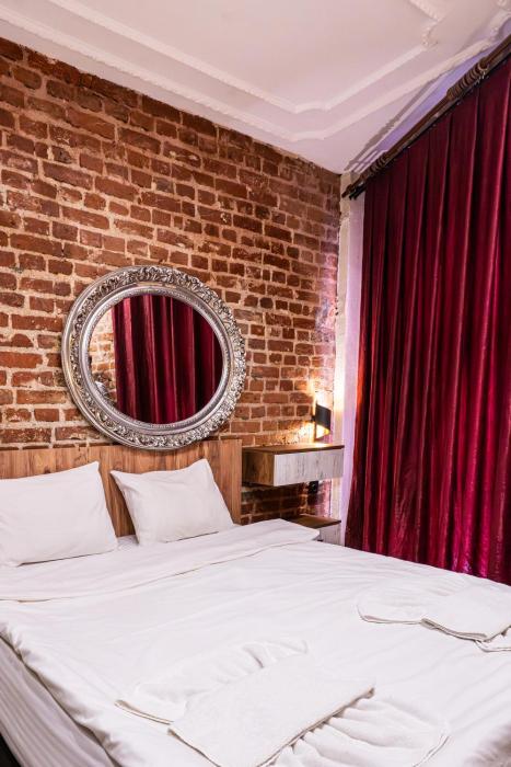 Squit Suites & Rooms