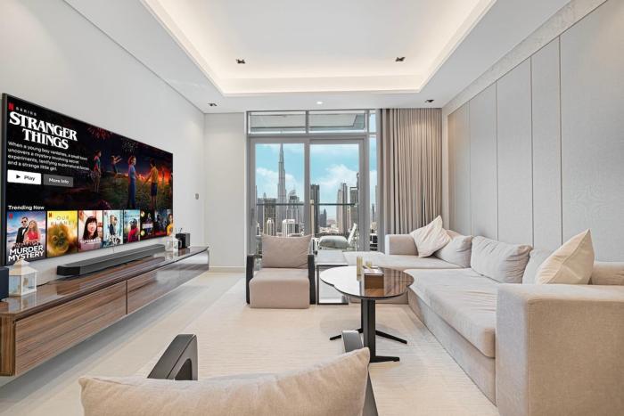 Stunning 3 BDR luxury with Burj Khalifa view