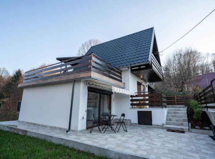 Beautiful Riverside Home Laura in Jaskovo