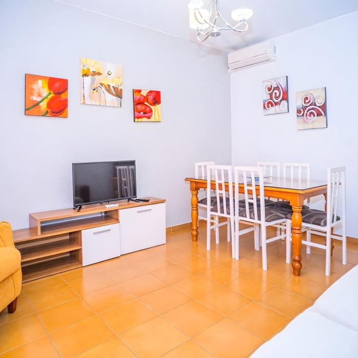 Exclusivo Apartamento con Balcones Aire acondicionado Garaje Wifi solo se aceptan familias y parejas