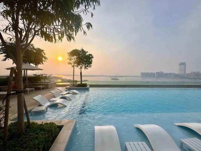 2BR Dubai Harbour,Marina View ,Walk to Beach