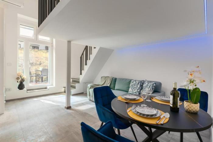 Kazinczy Apartment in Vibrant Area