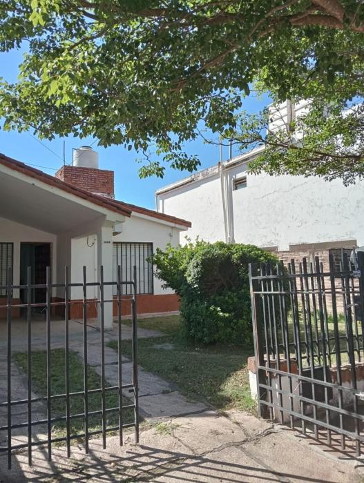 Casa con pileta privada en Villa Corlas Paz - Cerca del lago