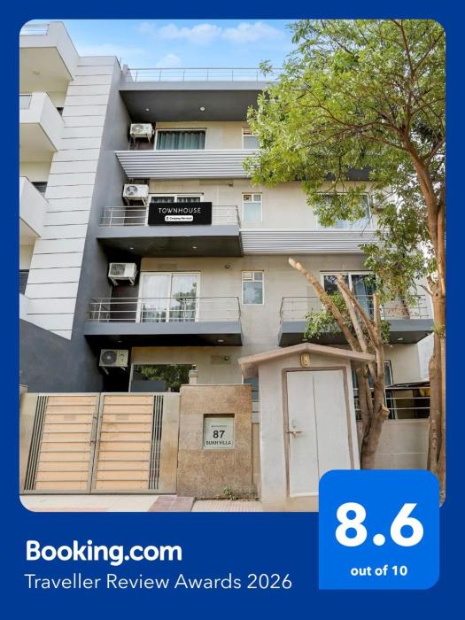 Townhouse Sector 53 Golf Course Road