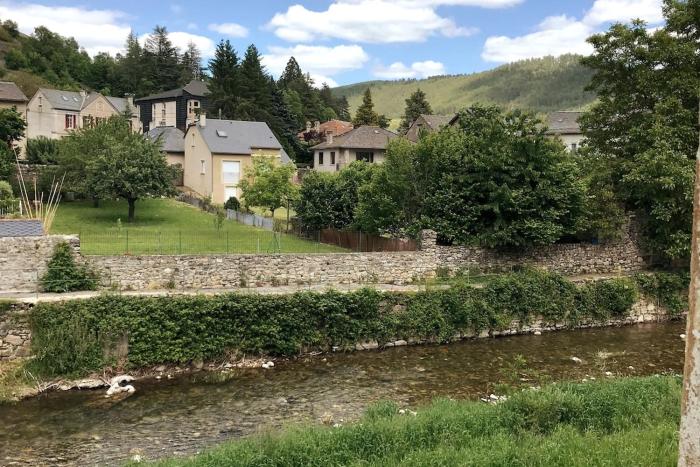 Joli appartement avec vue sur la rivière
