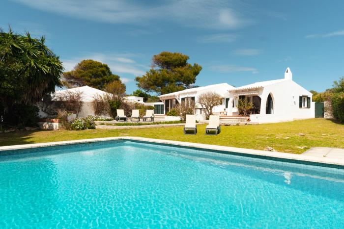 Casa Maitzgon - Renovada casa con piscina y jardín