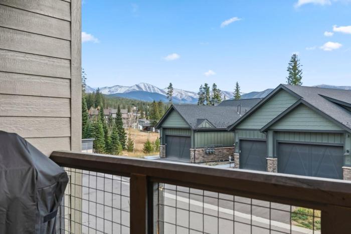 106 Homestead Loop
