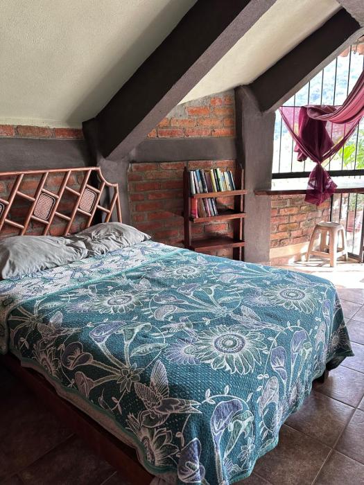 Rustic space with incredible views of the Cuale River